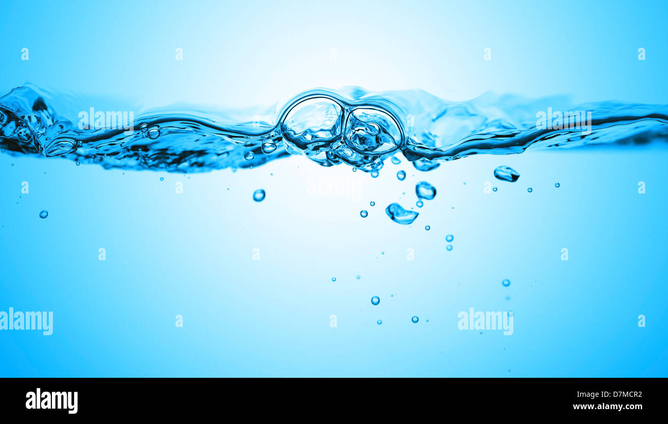 Burbujas en el agua Foto de stock