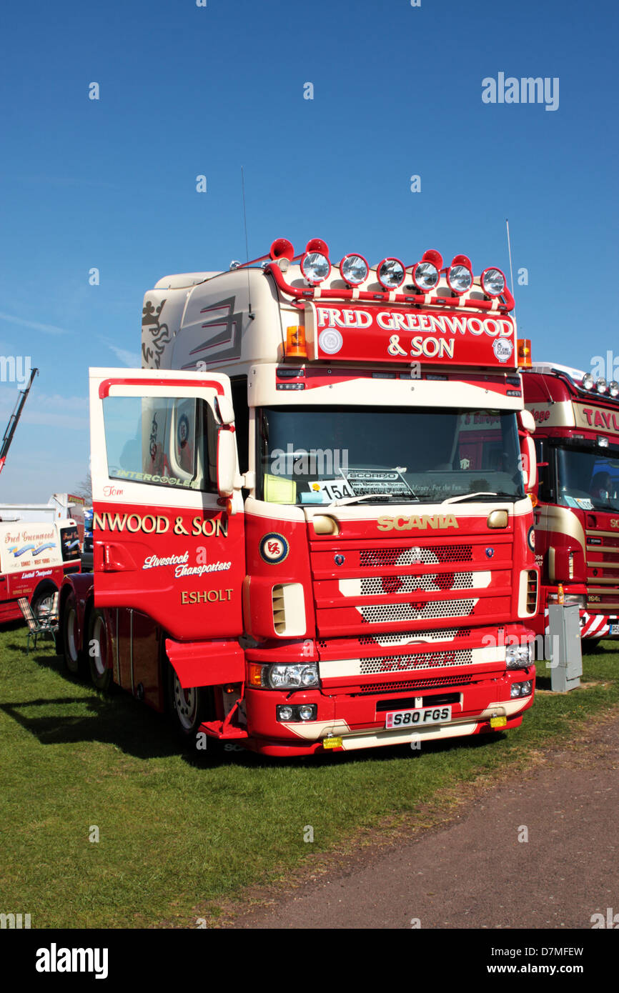 Scania R580 V8 S80 FGS en exhibición en el 2013 TruckFest Peterborough UK Foto de stock