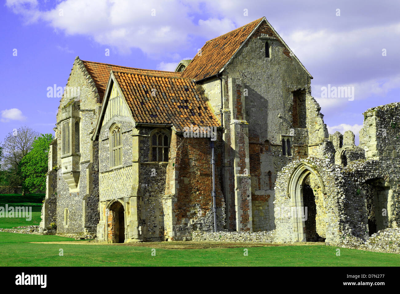 Castle Acre Priory, Norfolk, antes de moradas, Inglaterra, Reino Unido, monasterio medieval cluniacense, prioratos en inglés Foto de stock
