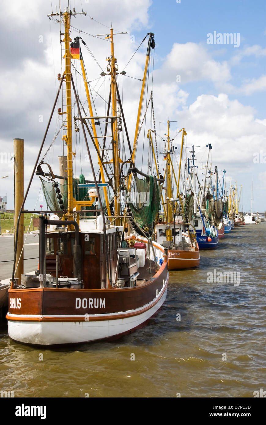 Puerto pesquero, Dorumer Neufeld, Baja Sajonia, Alemania, Dorumer Fischerhafen Neufeld, Niedersachsen, Deutschland Foto de stock