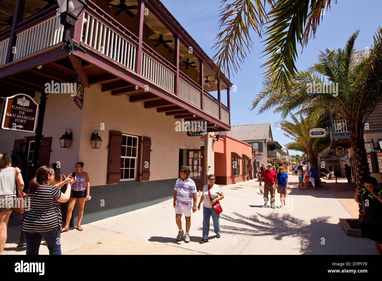 St. George street está retratado en San Agustín, Florida Foto de stock