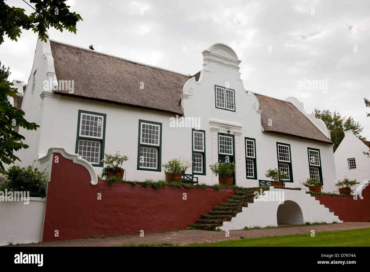 Cape Dutch manor house, Rustenberg wine estate, Stellenbosch, Sudáfrica. Foto de stock