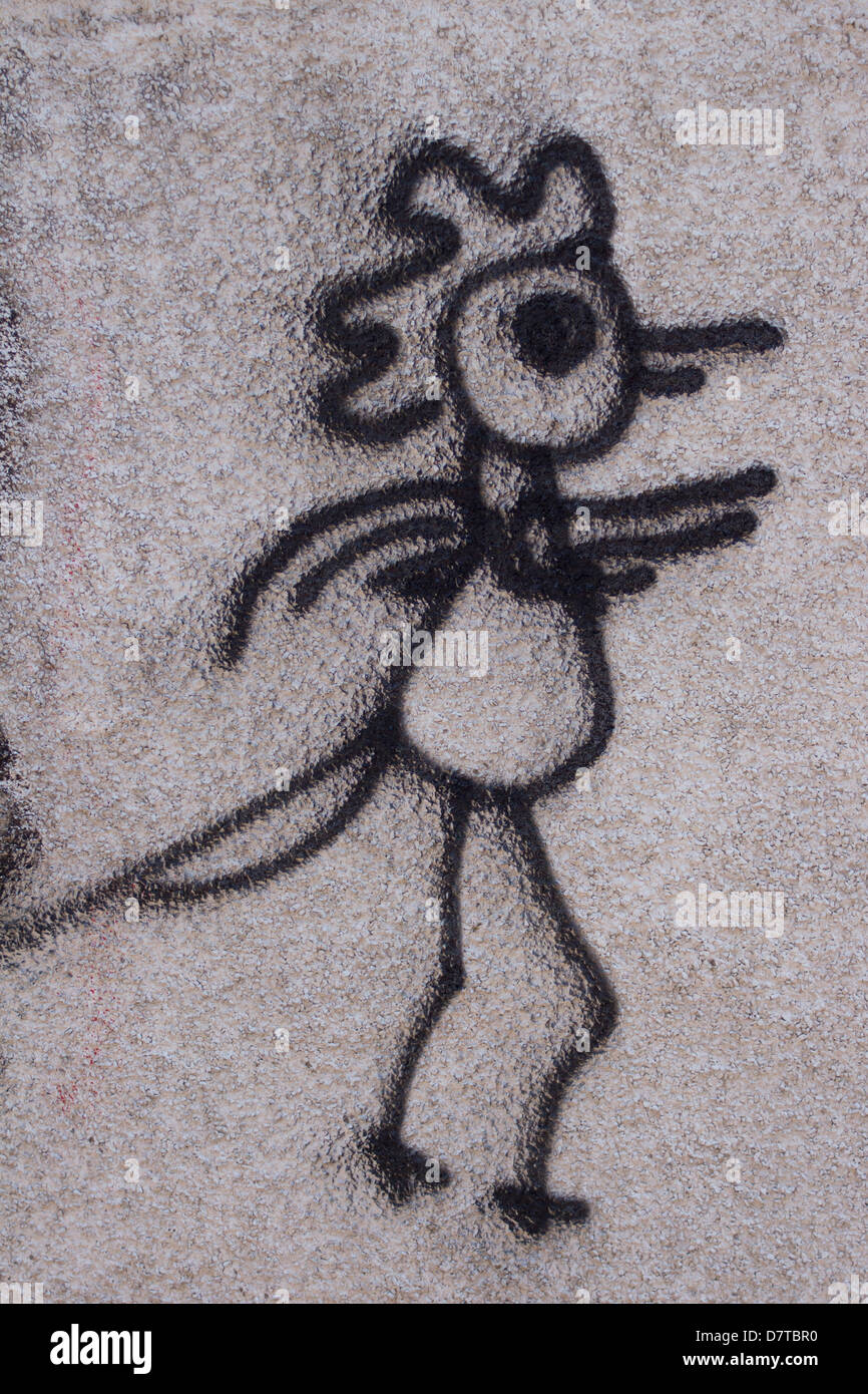 Graffiti de una gallina Fotografía de stock - Alamy