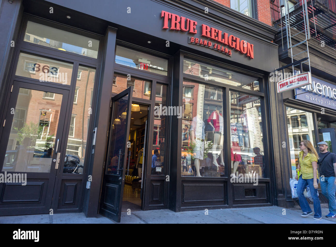 La religión verdadera tienda de ropa en Nueva York Fotografía de stock -  Alamy