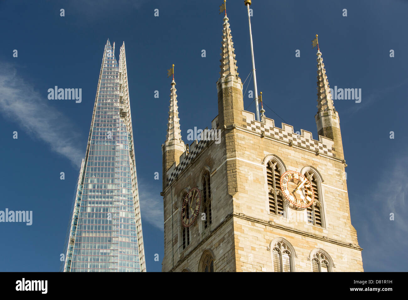 El Shard aumente por encima de Londres, Reino Unido, a 309 metros es el edificio más alto de la Unión Europea. Foto de stock