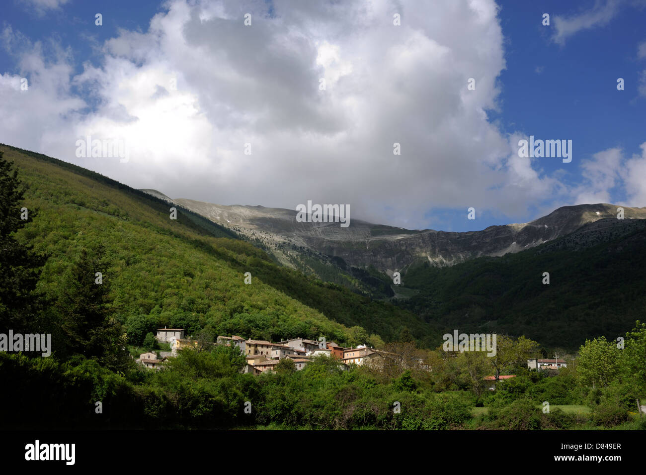 Italia, le Marche, valnerina, sibillini national park, castelsantangelo sul nera, vallinfante Foto de stock