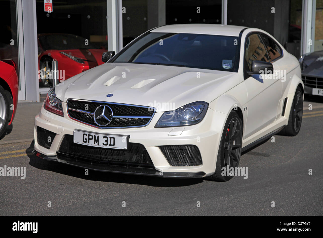 Blanco Mercedes C63 Amg Black Wilmslow Manchester Inglaterra El 05 De Abril De 13 Fotografia De Stock Alamy