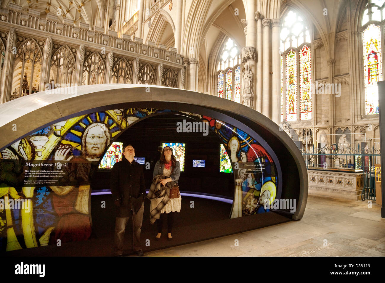 El Orbe, dando información sobre la catedral, el interior de la Catedral, La Catedral de York, York, Yorkshire, Reino Unido Foto de stock