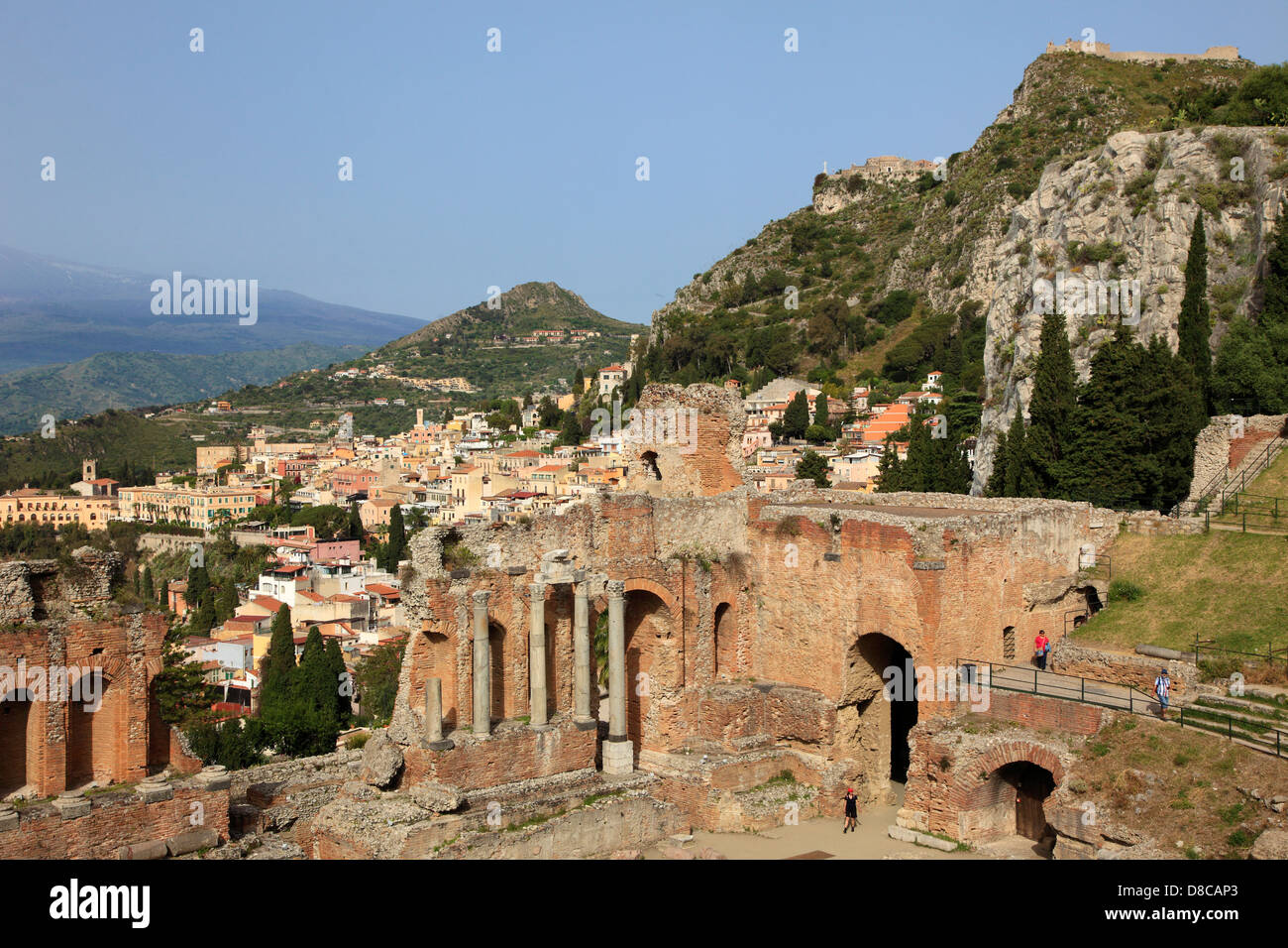 Italia, Sicilia, Taormina, el Teatro Griego, el castillo sarraceno, Foto de stock