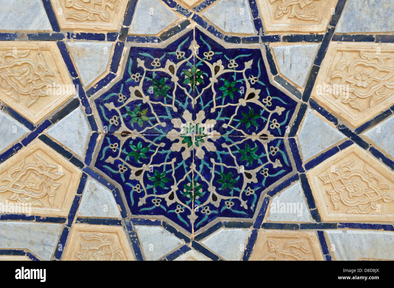 Mosaico de Bibi Khanym Mezquita en Samarcanda Foto de stock