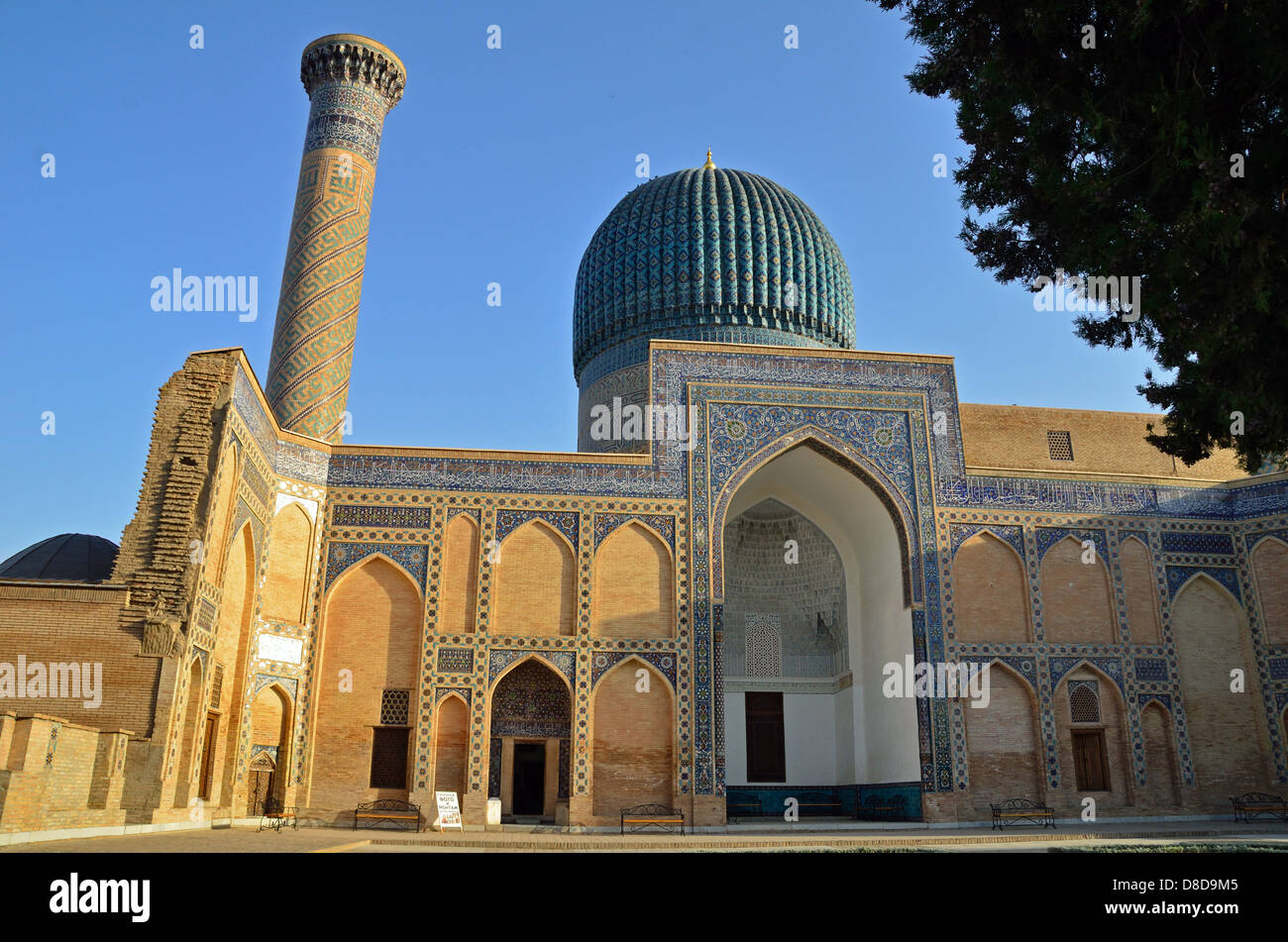 El Gur-e Amir mausoleo en Samarcanda Foto de stock