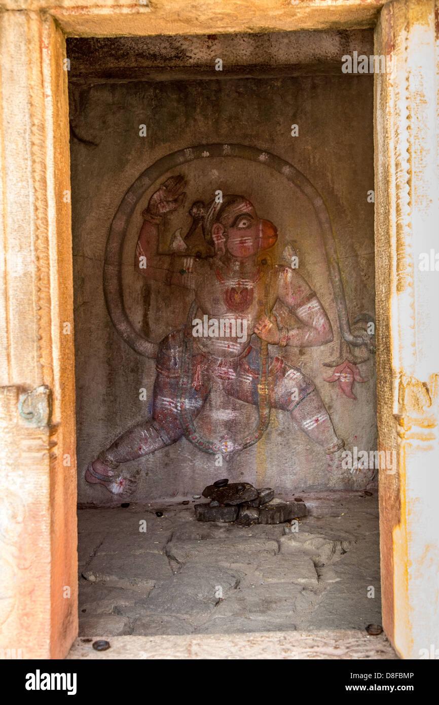 Hanuman santuario, Templo Virupaksha, Hampi, India Foto de stock