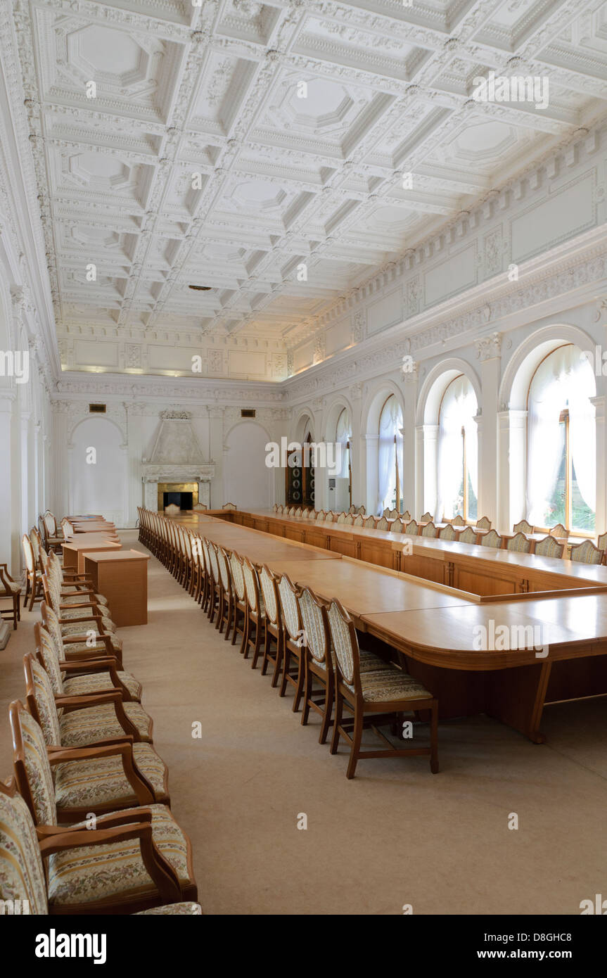 Sala de conferencias, salón blanco Palacio de Livadia, Yalta, Crimea, Ucrania Foto de stock