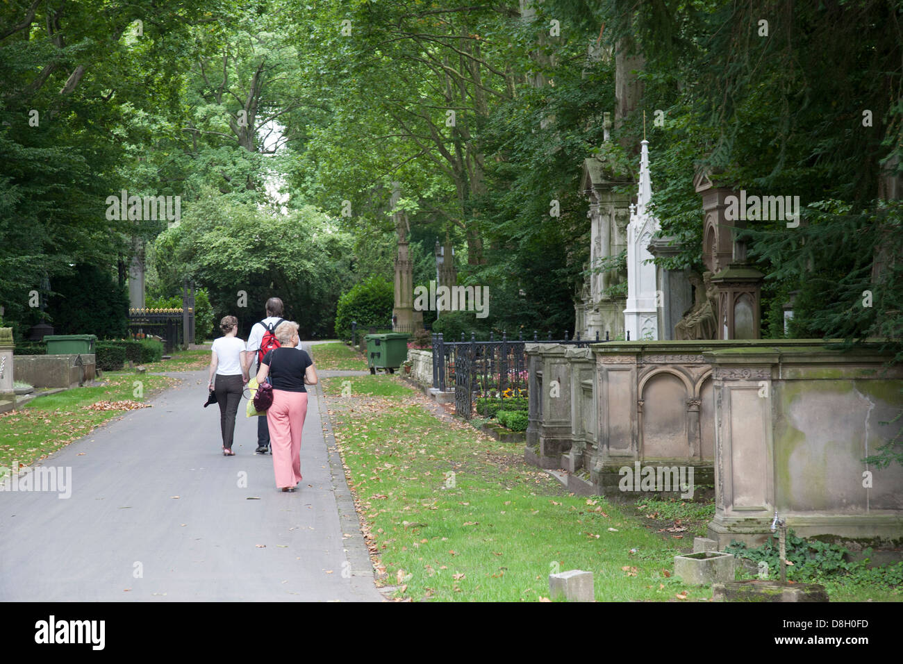 Melaten Friedhof, el cementerio de Melaten, en Colonia, Alemania Foto de stock