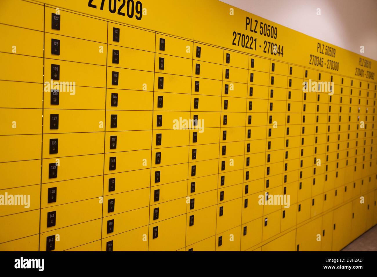 PO Box en una oficina de correos en Colonia, Alemania Foto de stock