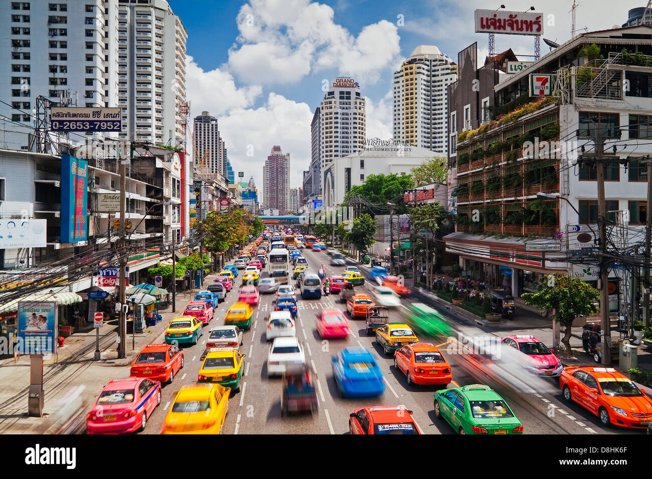 La congestión del tráfico en el centro de Bangkok, Tailandia, el Sudeste de Asia Foto de stock