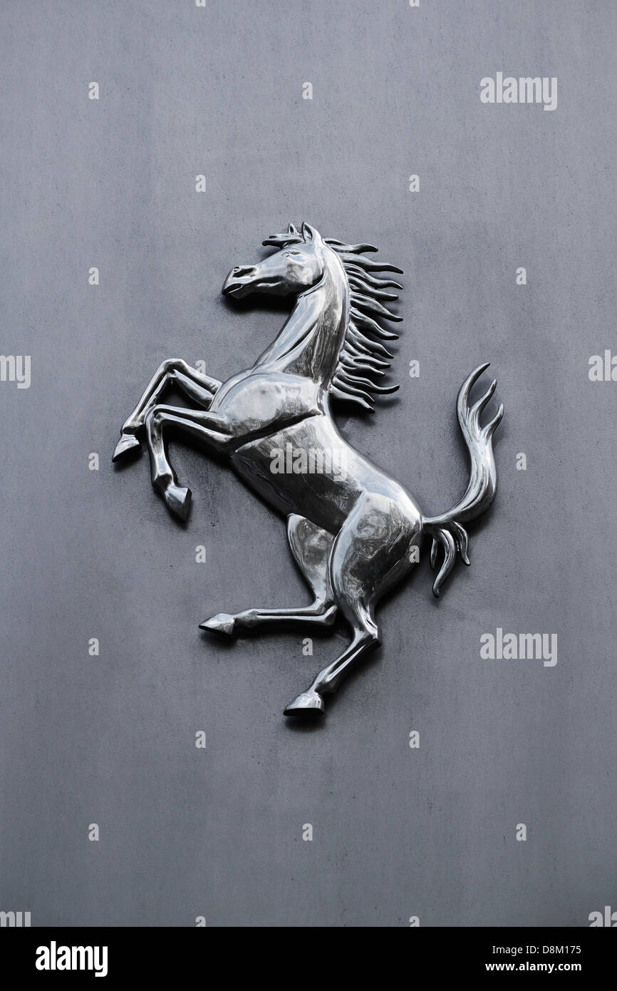Logotipo del caballo fotografías e imágenes de alta resolución - Alamy