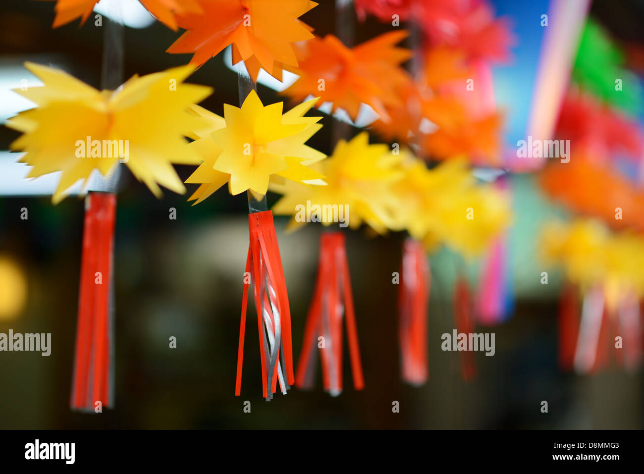 Fresado decorativo colgando en Narita, Japón Foto de stock