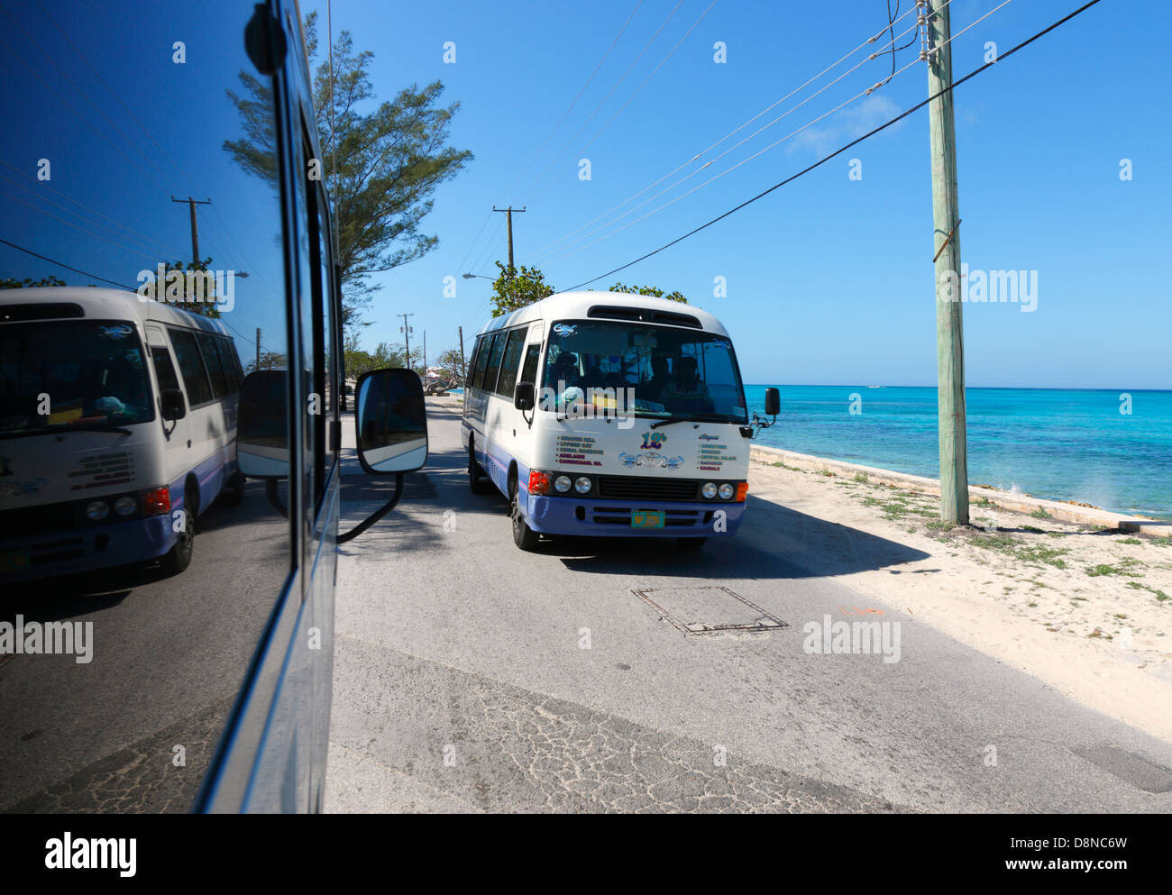 Bahamas nassau jitney bus fotografías e imágenes de alta resolución Alamy