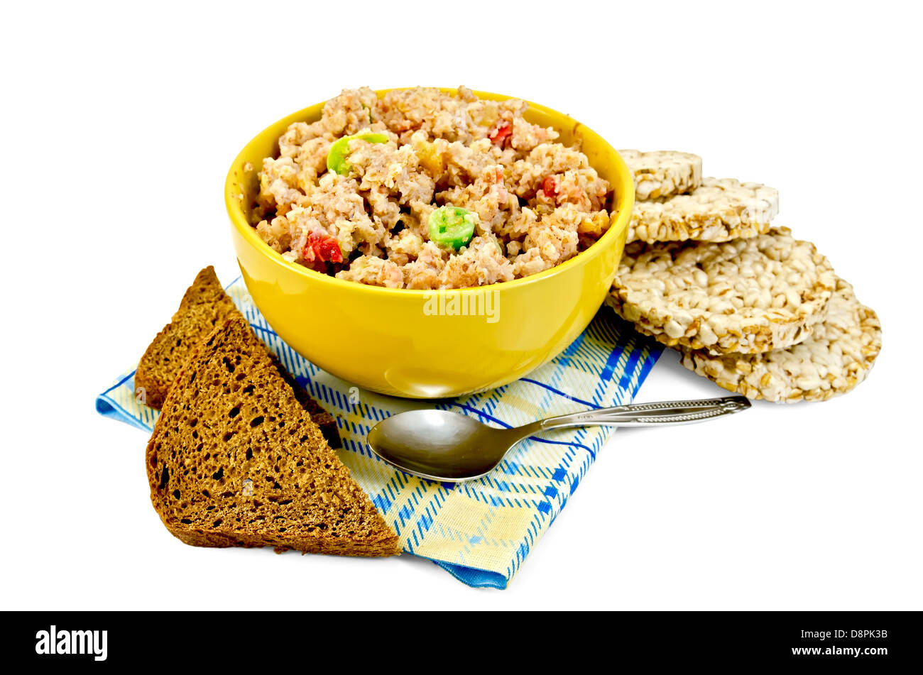 Las gachas de avena copos de centeno con frutas confitadas, pan de centeno,  una cuchara en una servilleta y pan tostado escandinavo aislado sobre fondo  blanco Fotografía de stock - Alamy