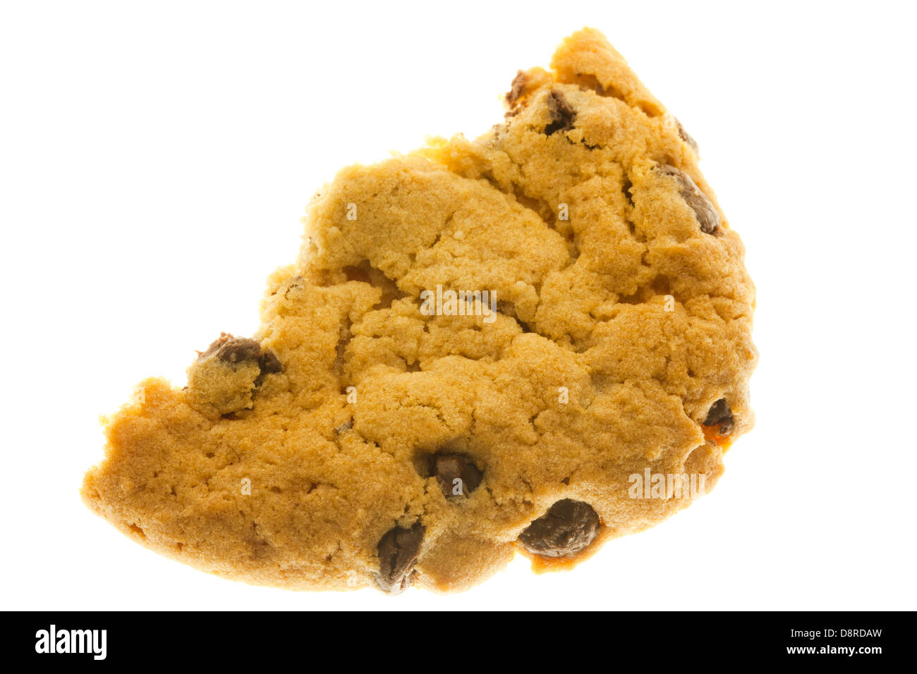 La mitad comido chocolate chip cookie Foto de stock