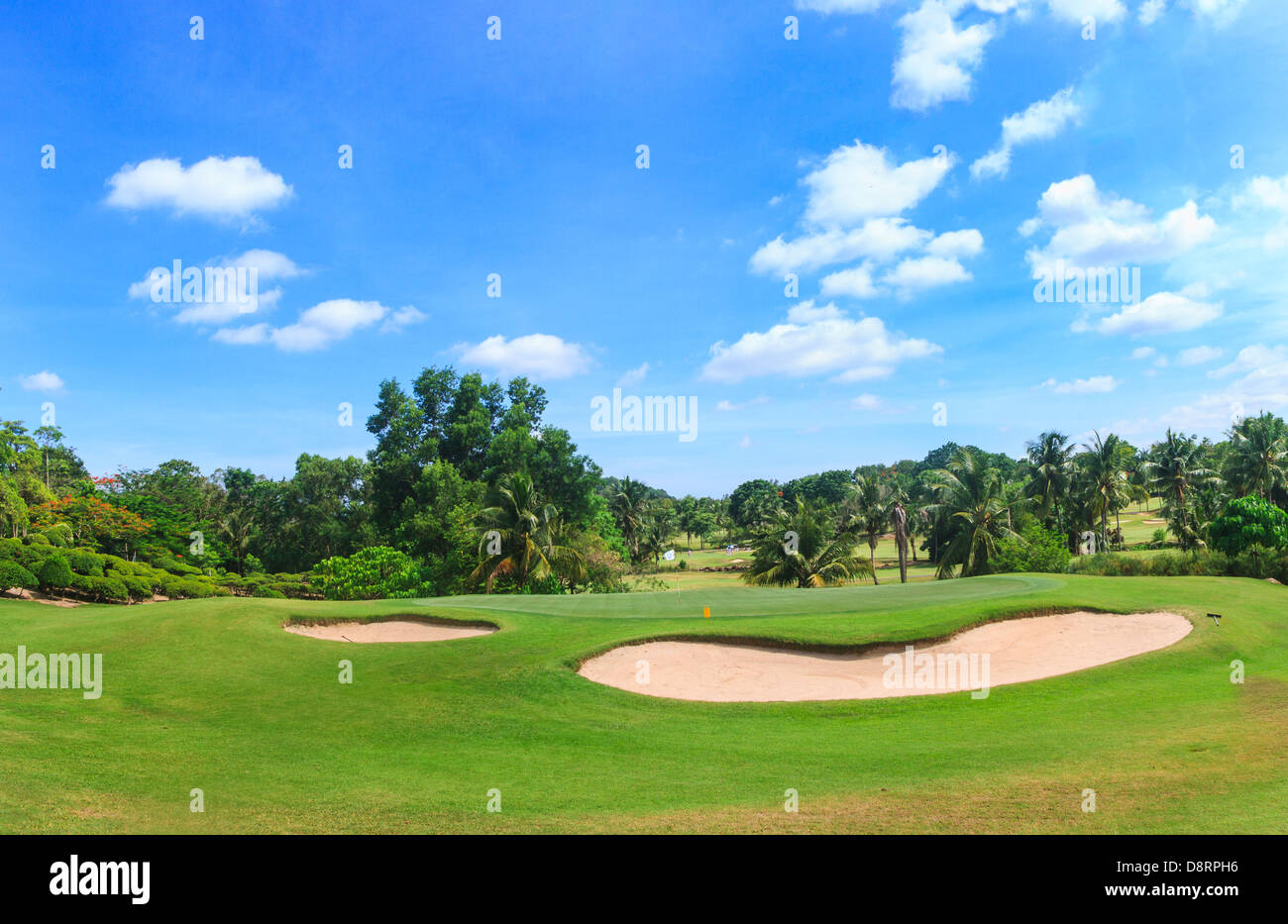 8º hoyo en el Green Valley/St Andrews campo de golf cerca de Pattaya, Tailandia Foto de stock