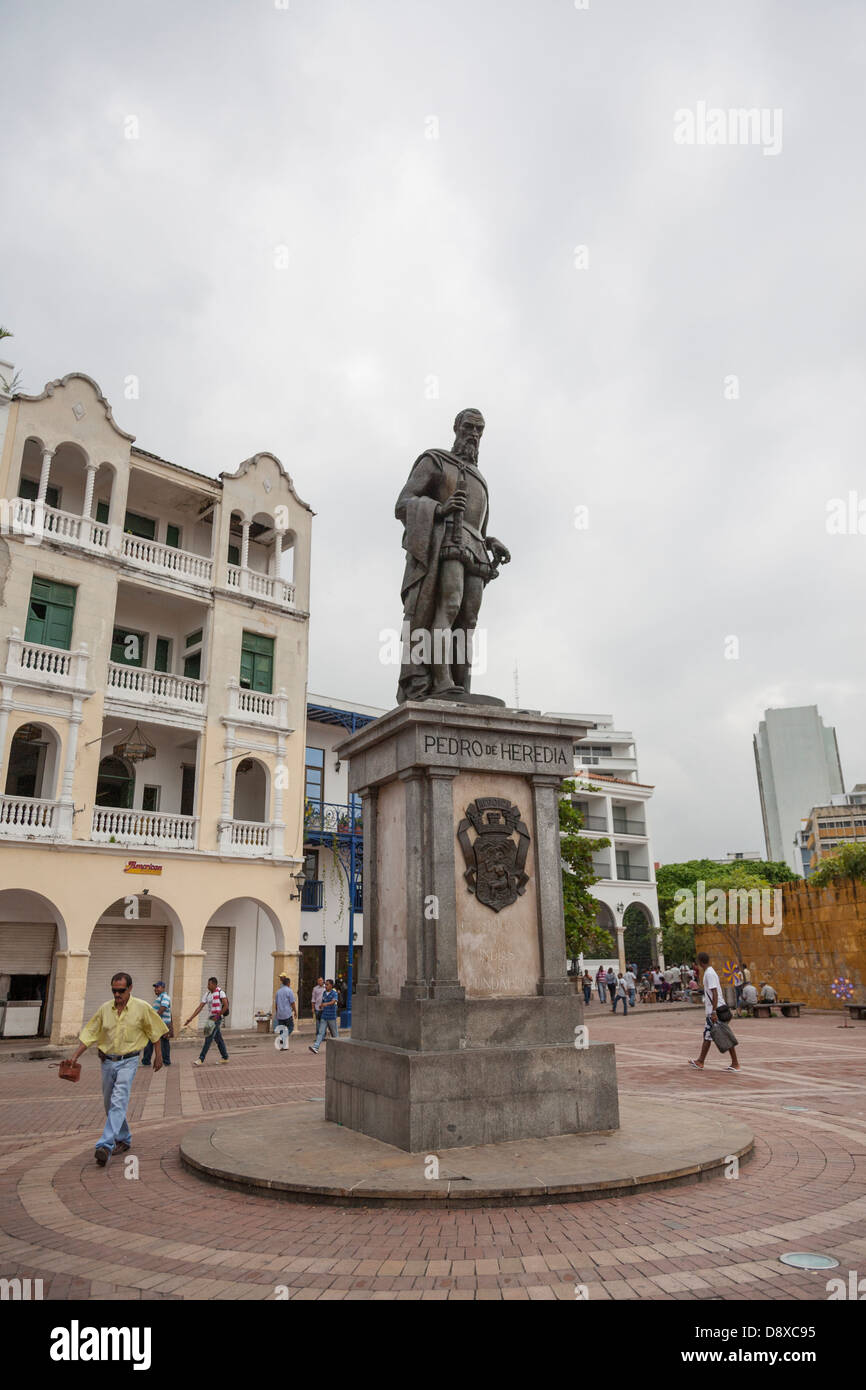 Estatua de Pedro de Heredia, Plaza de los Coches, Cartagena de Indias, Colombia Foto de stock