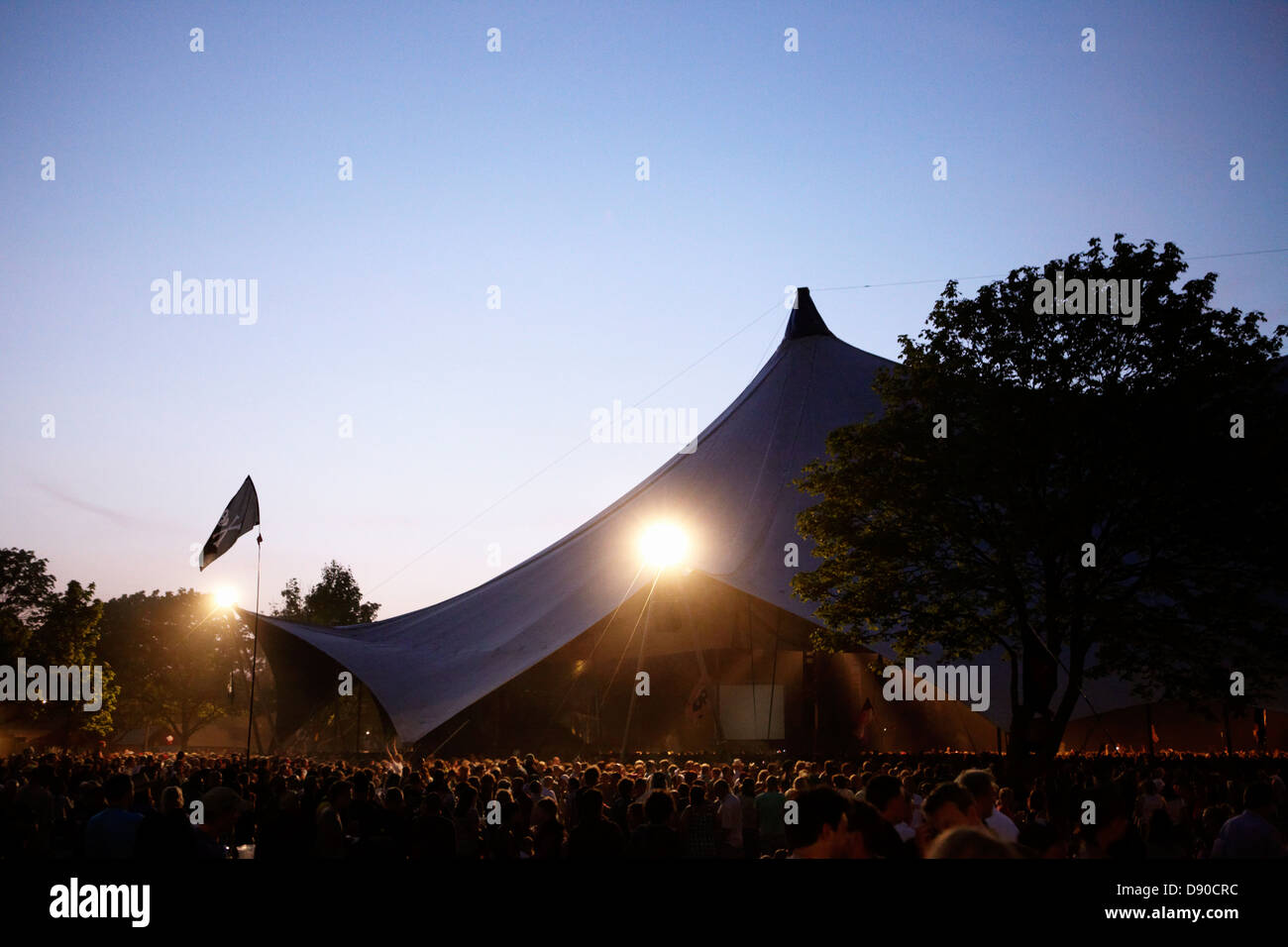 Una multitud durante el Festival de Roskilde, Dinamarca. Foto de stock