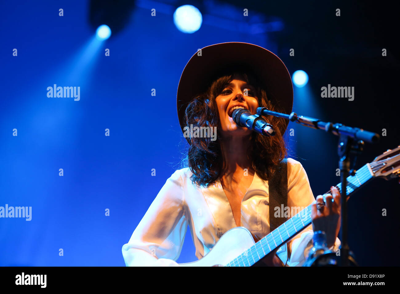 Liverpool, Reino Unido. El 8 de junio, 2013. Radio: Amor suave música en  vivo en la costanera. Katie Melua realiza en el evento, el sábado, 8 de  junio de 2013 en Liverpool.