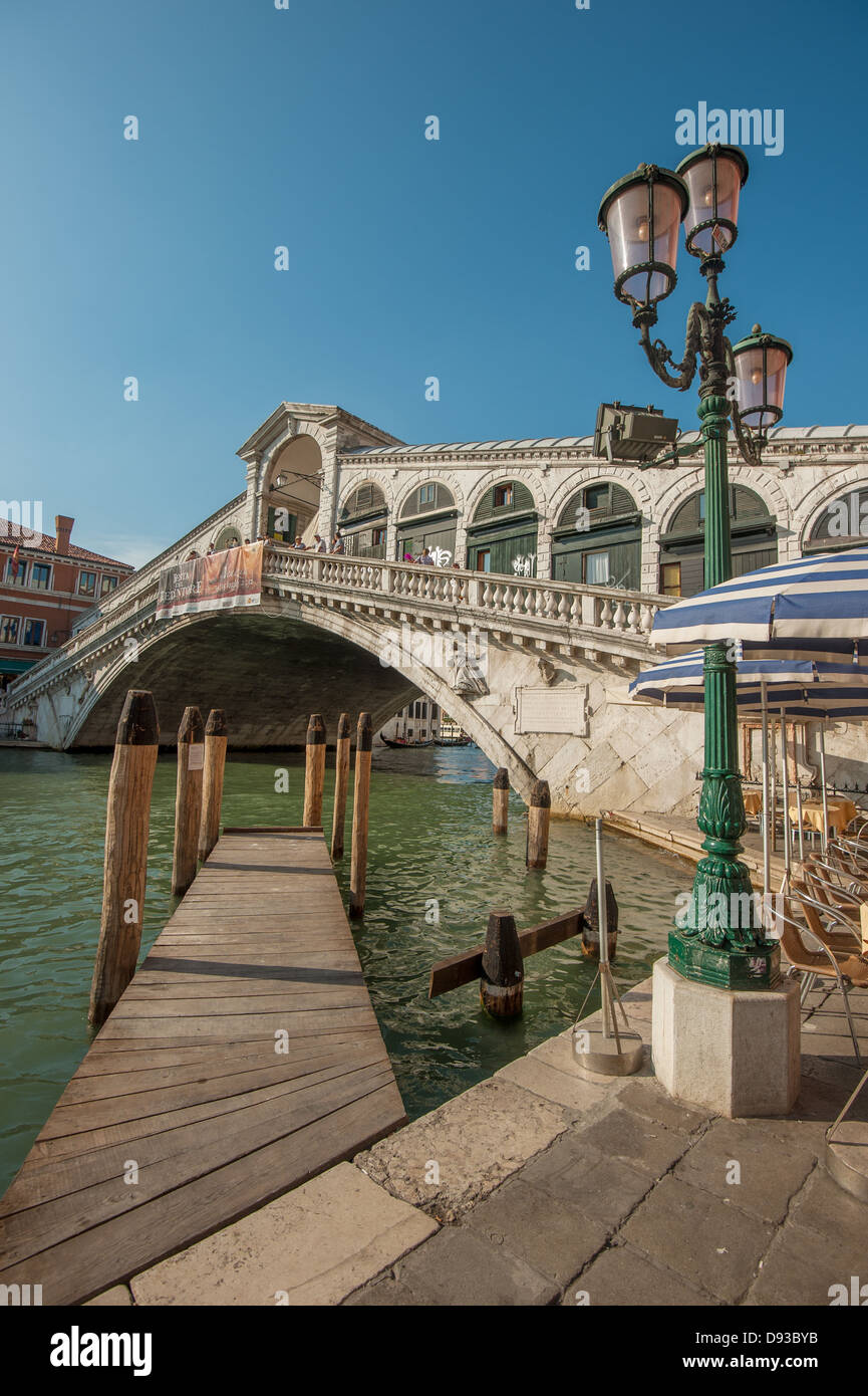 El puente de Rialto, Venecia, Italia Foto de stock