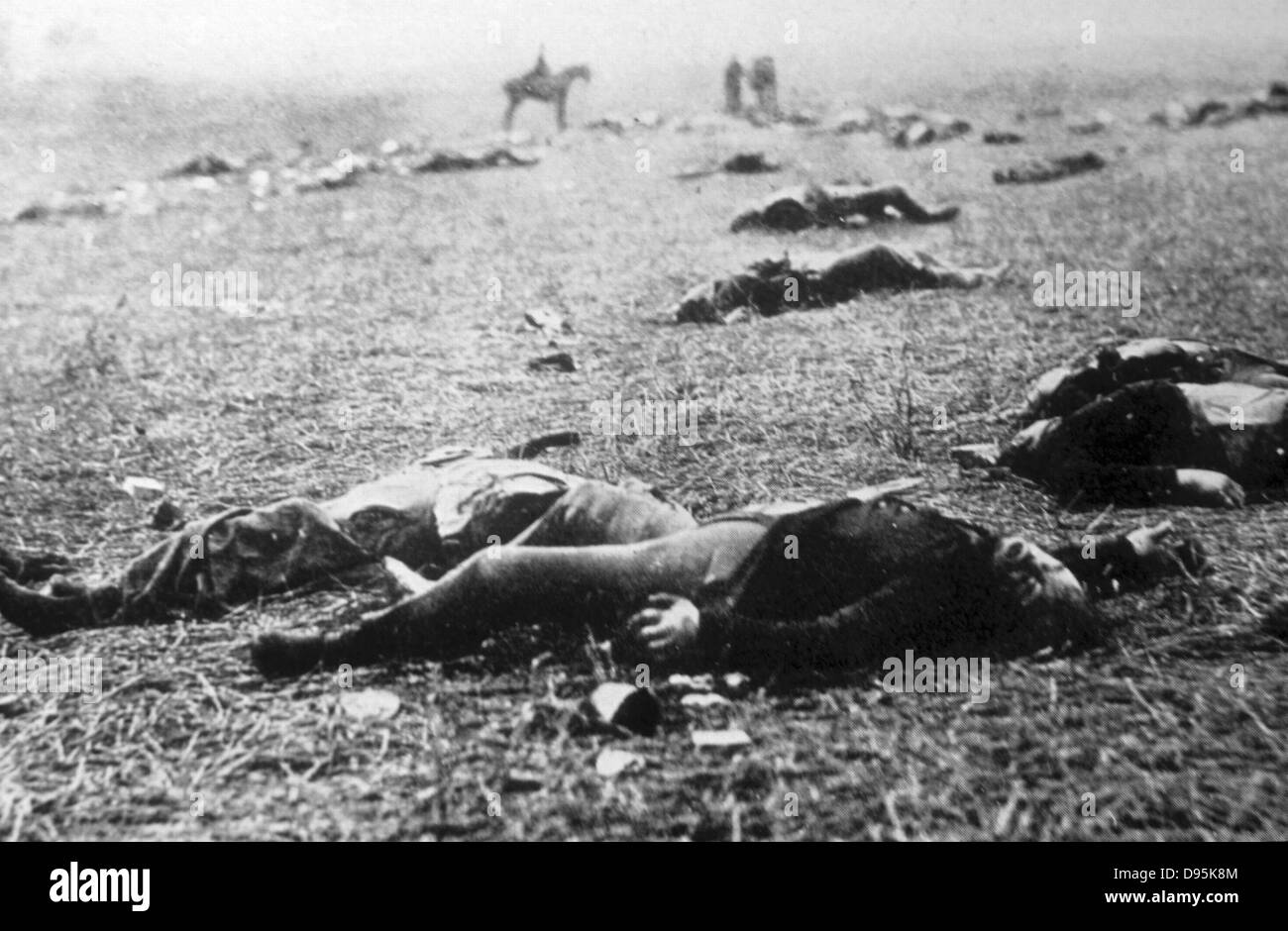 Guerra Civil americana: la muerte en una mañana brumosa. Fotografiado en el campo de Gettysburg el 5 de julio de 1863. Foto de stock