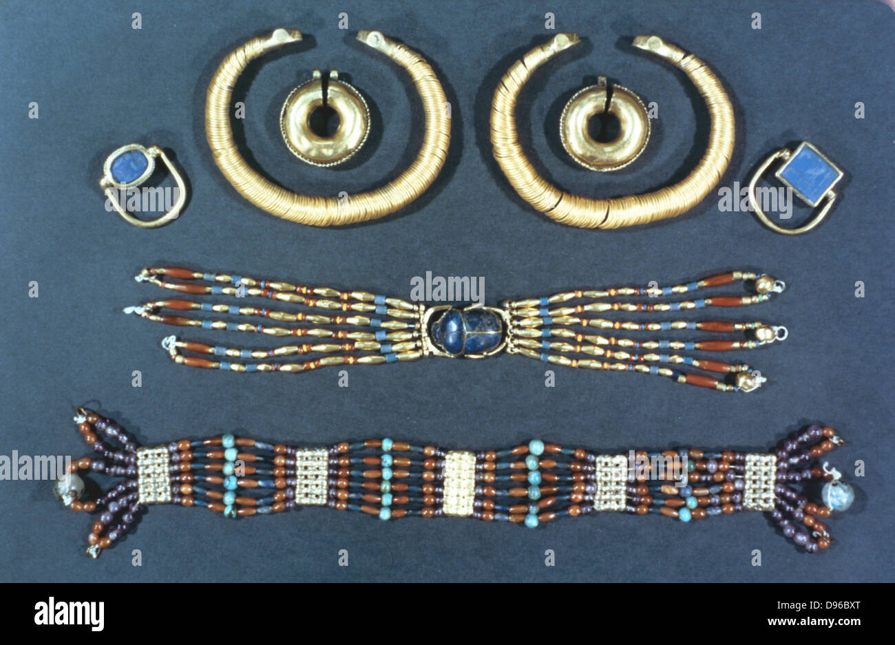 Ancient egyptian jewelry fotografías e imágenes de alta resolución - Alamy