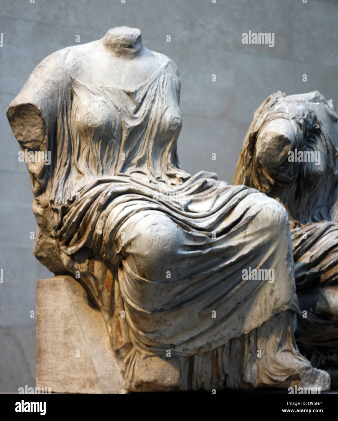 Estatua de mujer sin brazos fotografías e imágenes de alta resolución -  Alamy