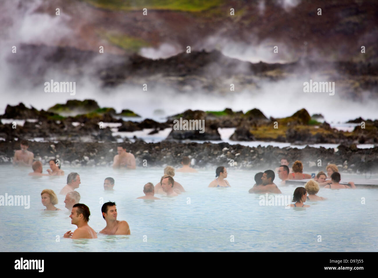El Blue Lagoon Spa geotérmico en Islandia Foto de stock