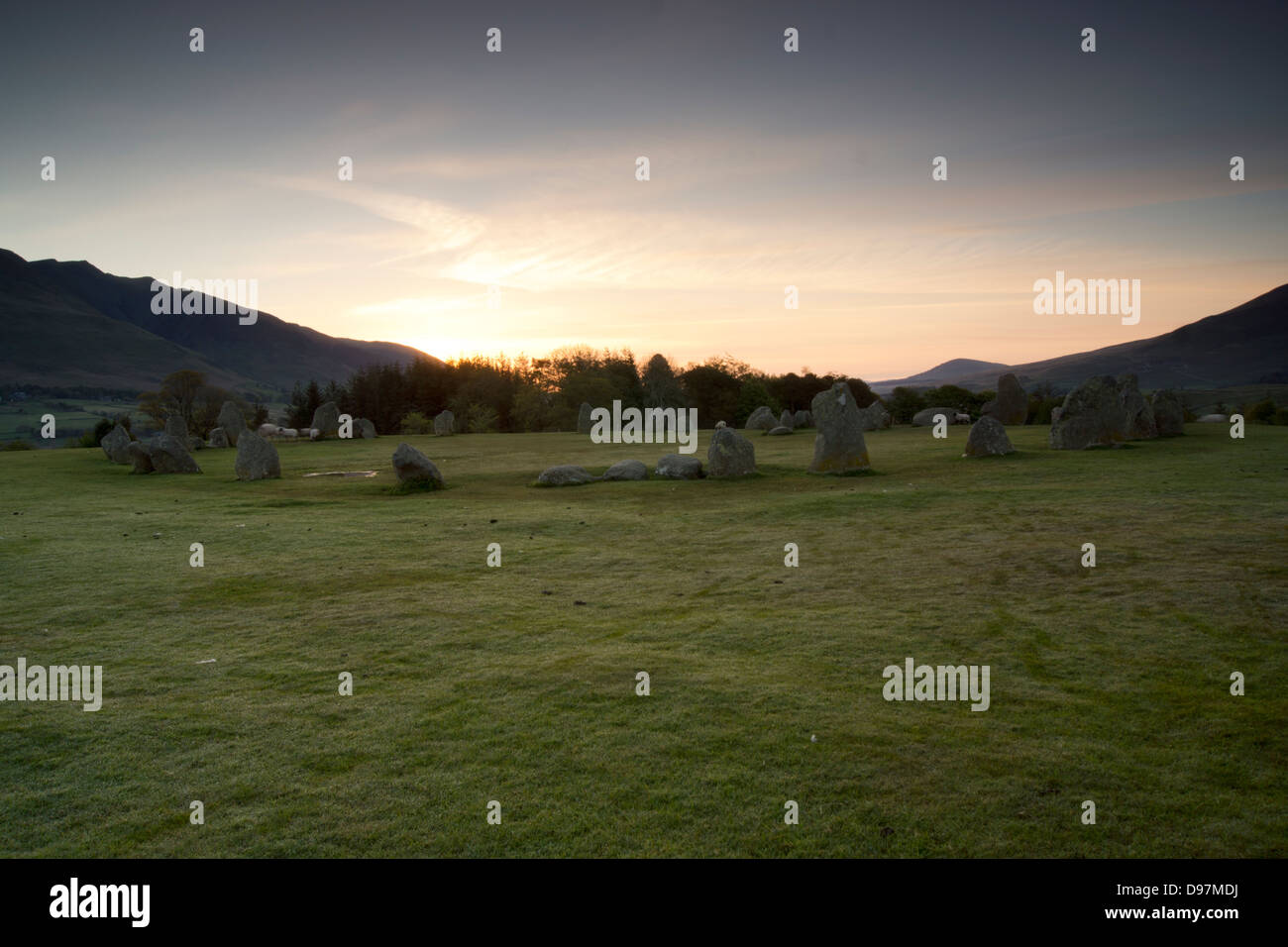 Famoso en el círculo de piedras de Castlerigg Keswick en Gran Bretaña
