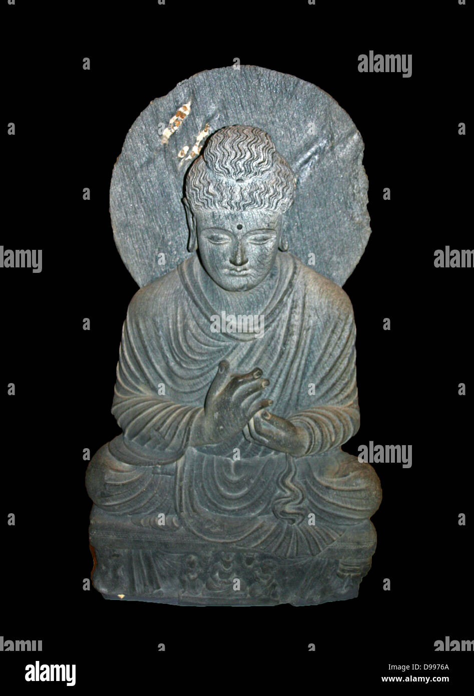 Buda sentado de Gandhara, le muestra como un maestro. Pakistán, acerca de 2ª - 3ª siglo D.C. Foto de stock