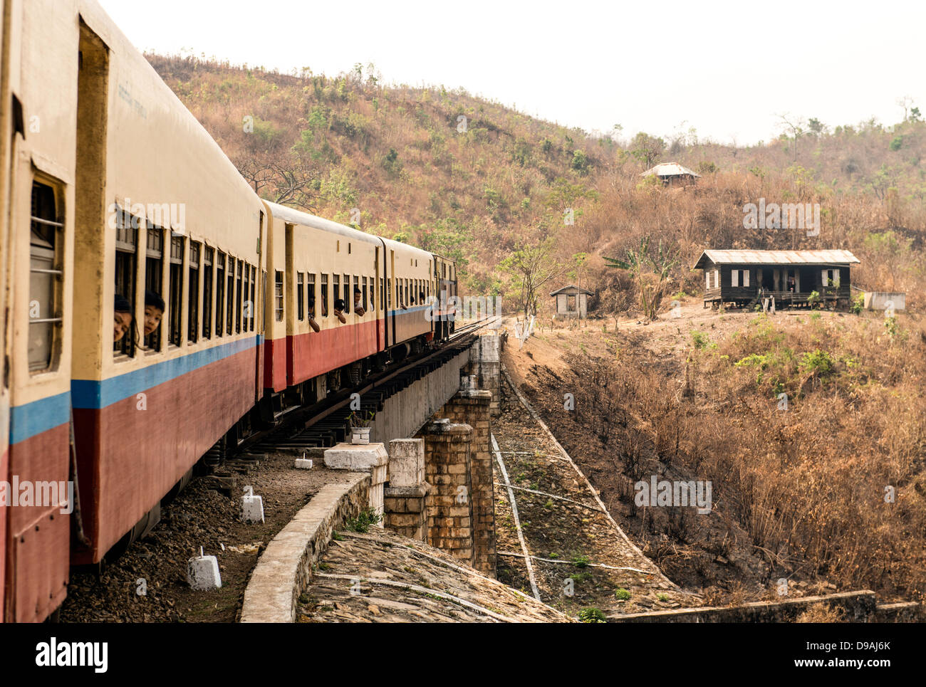 Tren público de Kalaw Myanmar Birmania Sudeste asiático Foto de stock