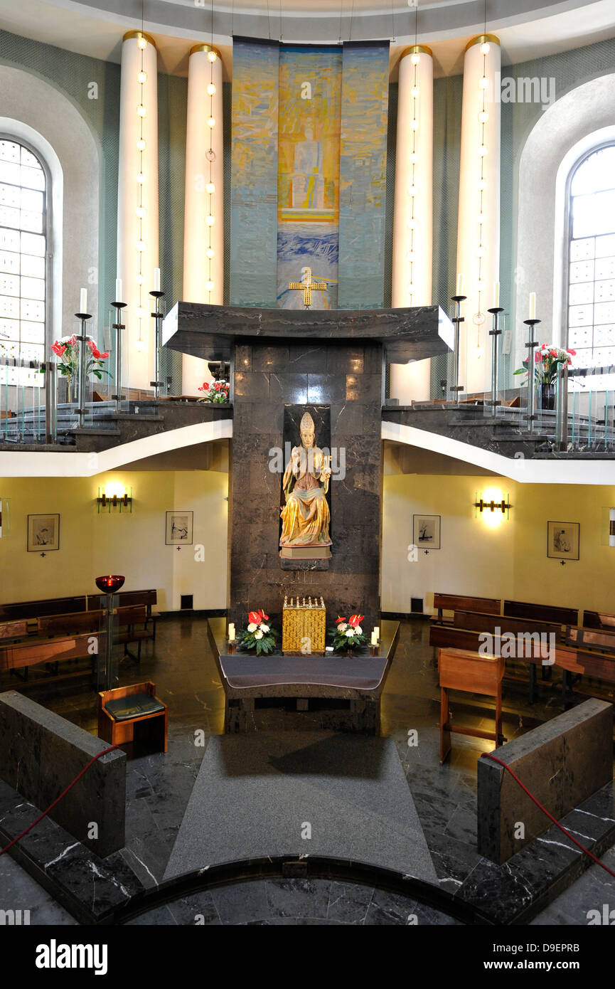 Vista interior, órgano cúpula, Saint Hedwigs-Kathedrale, la primera iglesia católica de Berlín, en el distrito de oriente, Berlín, Alemania, el Europ Foto de stock