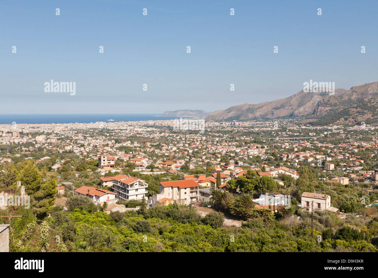 Conca D'Oro, mirando hacia la bahía de Palermo, Sicilia, Italia Foto de stock