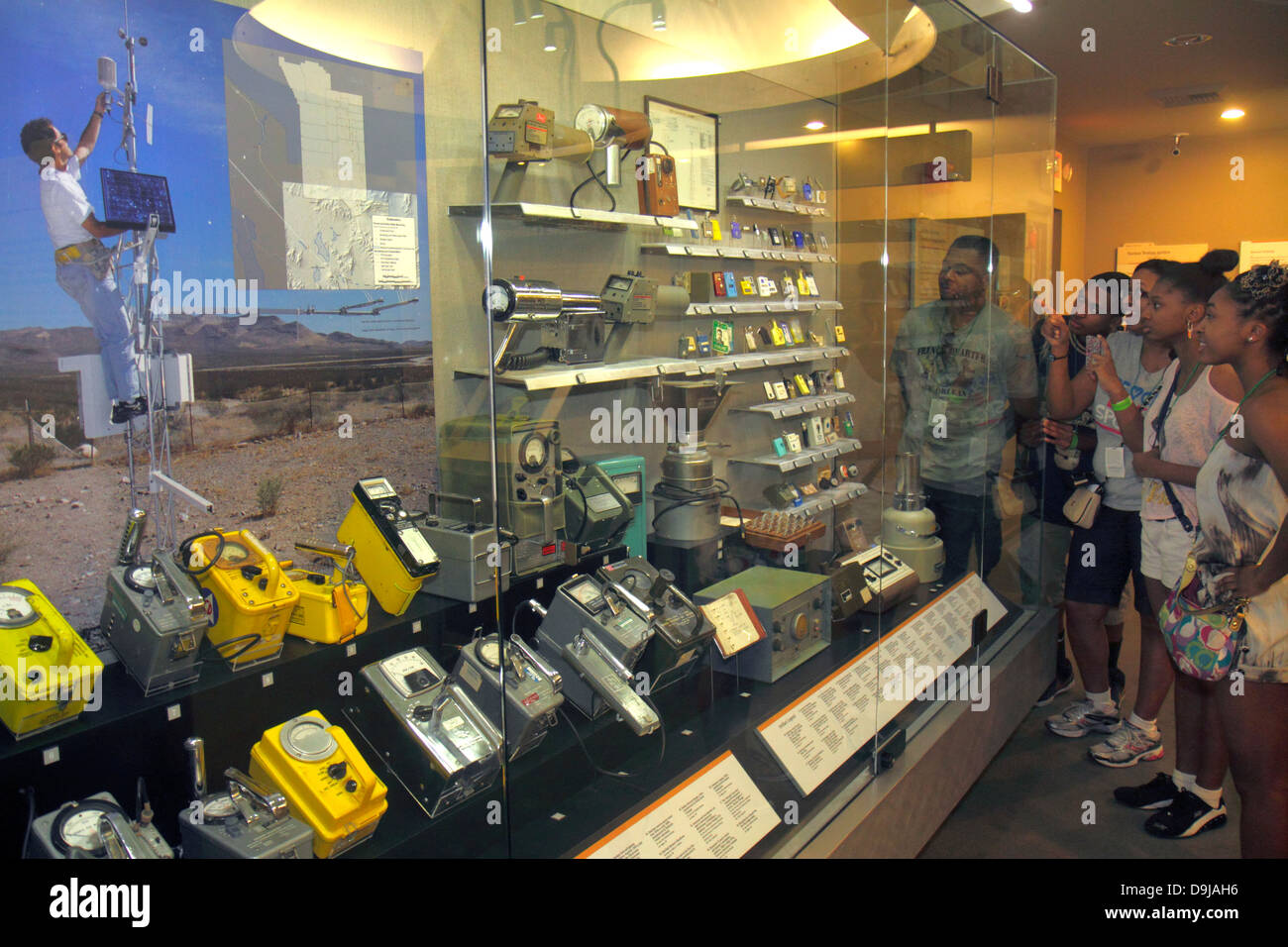 Las Vegas Nevada,Flamingo Road,Museo Nacional de Pruebas Atómicas,desarrollo de armas nucleares,Área 51,alienígenas,contadores Geiger,radiación,actividad de radio,Blac Foto de stock