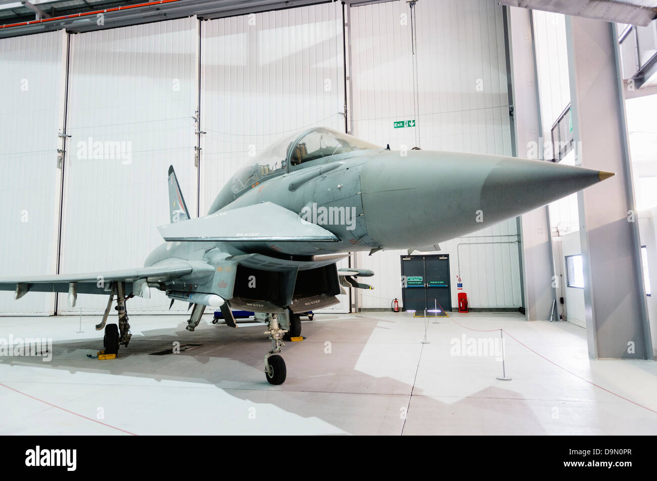 Un Eurofighter Typhoon en un hangar Foto de stock