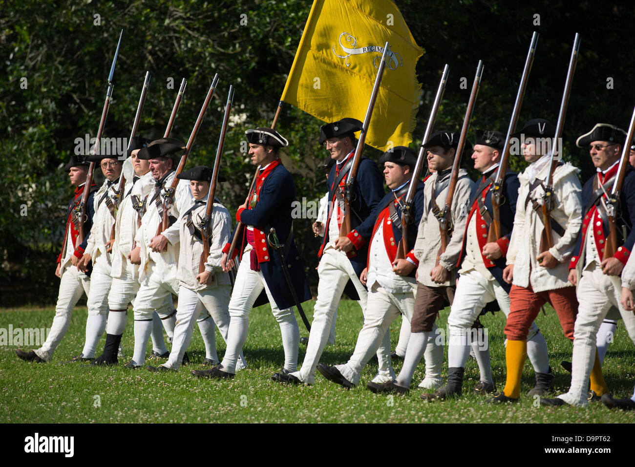 Recreación de la guerra revolucionaria en Colonial Williamsburg, Virginia, EE.UU. Foto de stock