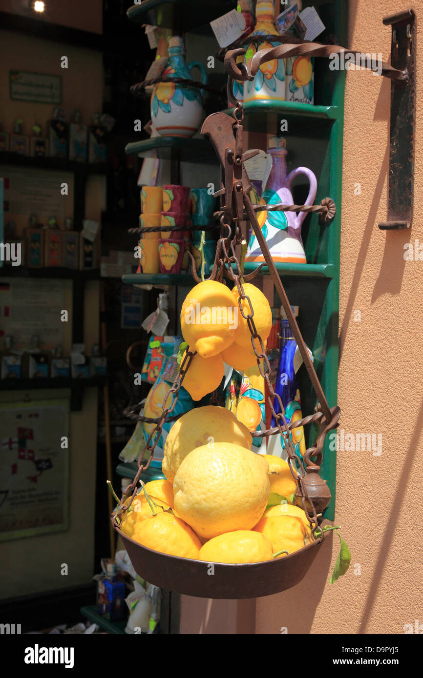 Los limones de Amalfi en Amalfi, Campania, Italia Foto de stock