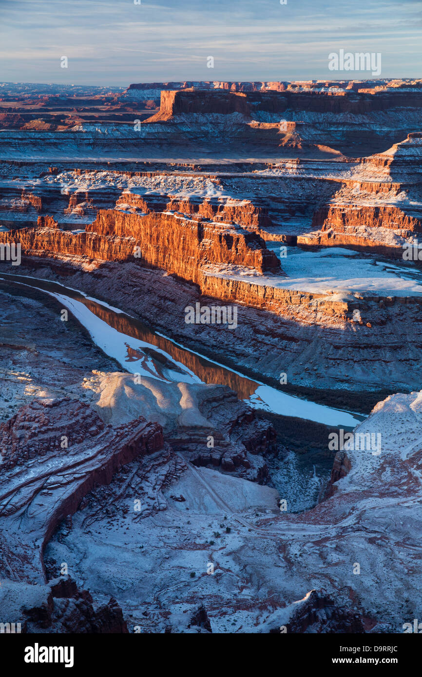 El Valle Colorado de Dead Horse Point al amanecer, Utah, EE.UU. Foto de stock