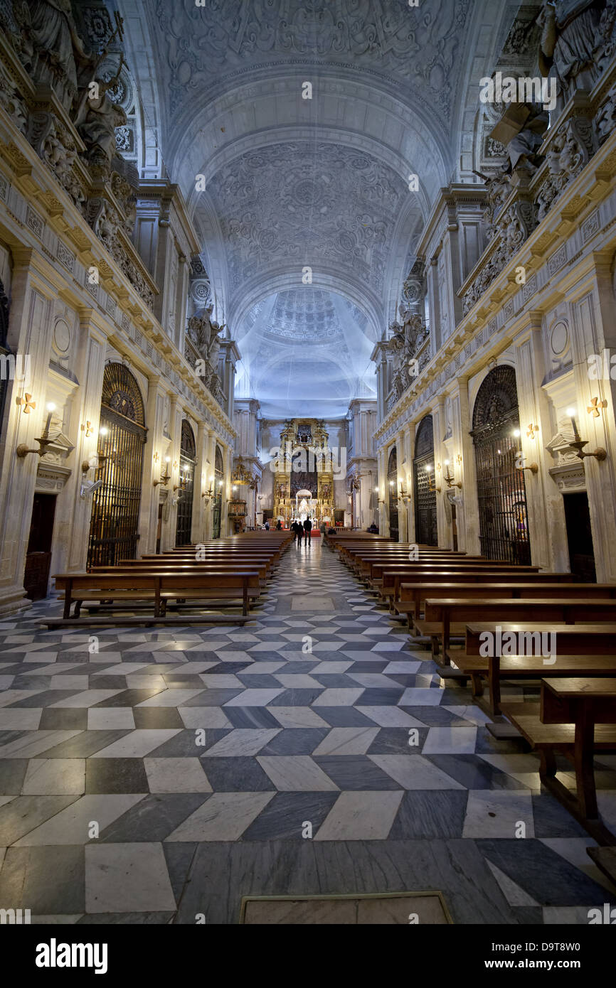 Iglesia del Sagrario interior, parte de la Catedral de Sevilla en España. Foto de stock