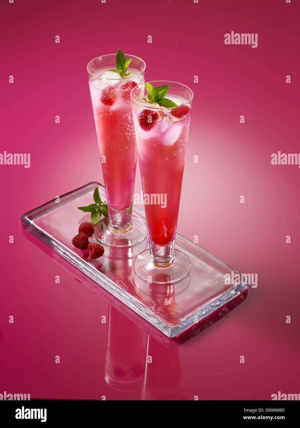 Bebidas de color rosa Foto de stock