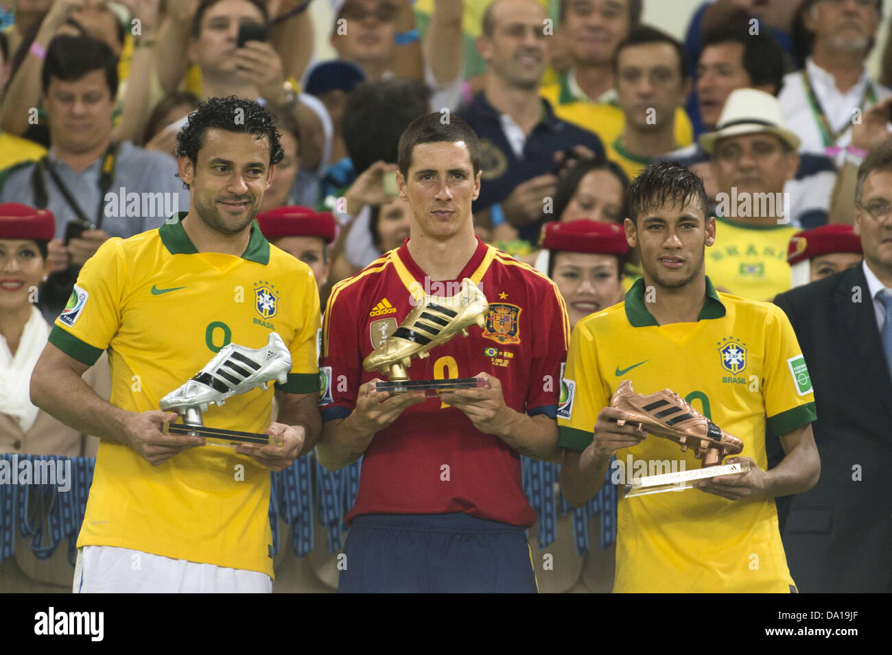 Río de Janeiro, Brasil. El 30 de junio de 2013. (L-R) Fred (BRA), Fernando Torres (ESP), Neymar (NRA), 30 de junio de 2013 - Fútbol / Soccer : Torres España