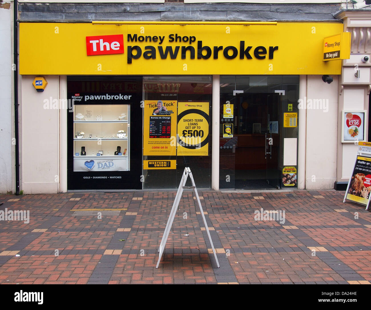El dinero Shop Pawnbroker, Swindon, Inglaterra Foto de stock