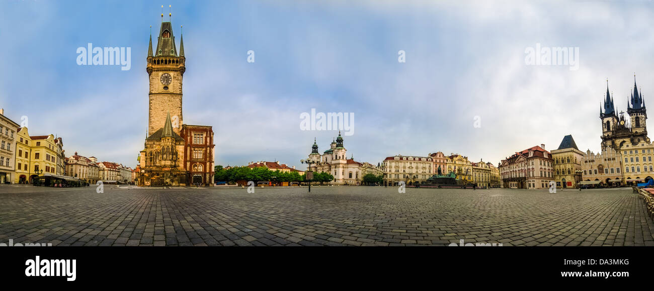 Vista panorámica de la plaza de la Ciudad Vieja,Praha Foto de stock