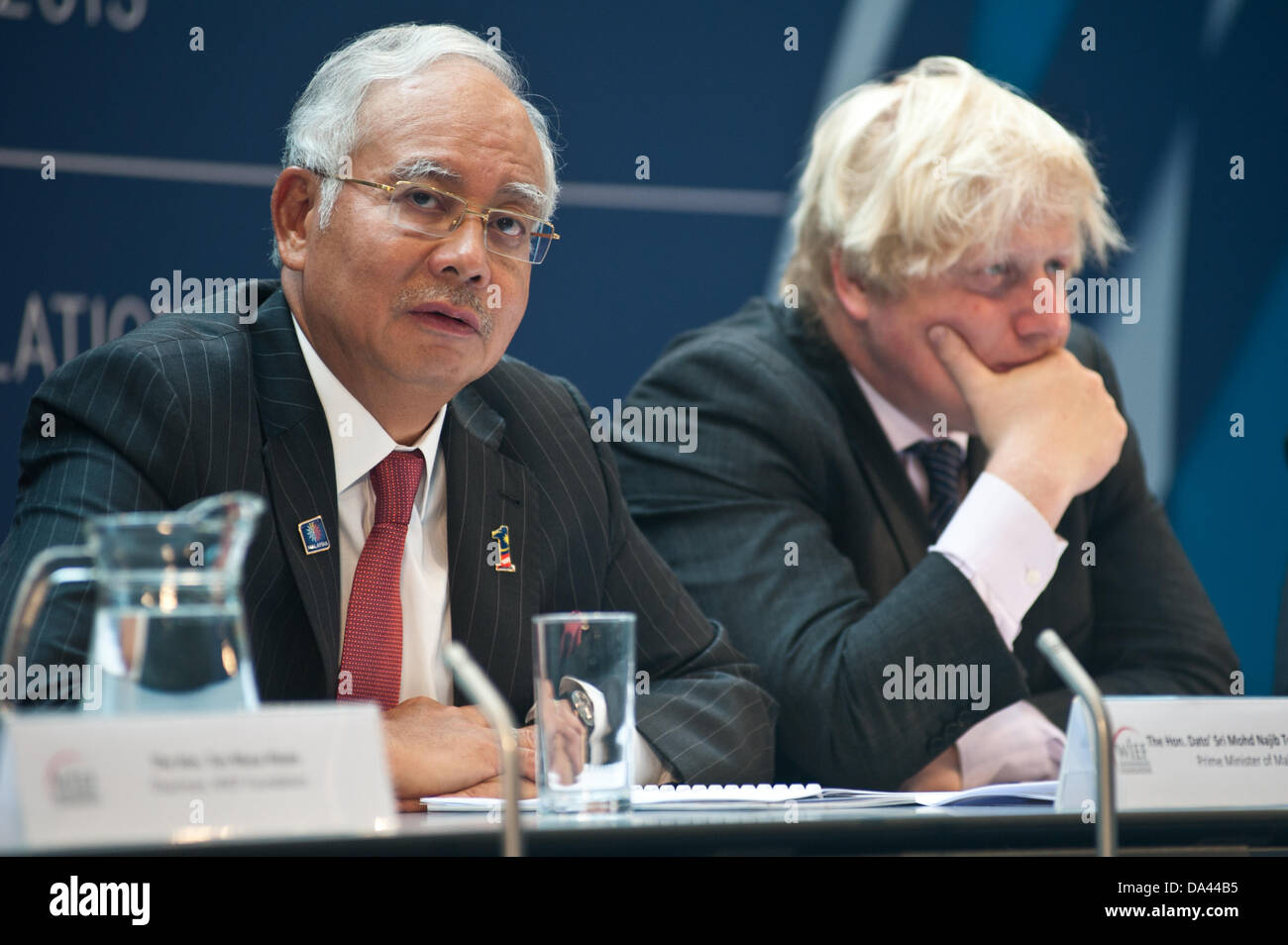 Londres, Reino Unido - 3 de julio de 2013: El Primer Ministro de Malasia, el Honorable Dato' Sri Mohd Najib Tun Abdul Razak, y el alcalde de Londres, Boris Johnson, anfitrión de una reunión informativa para lanzar el 9º Foro Económico Islámico Mundial. Crédito: Piero Cruciatti/Alamy Live News Foto de stock